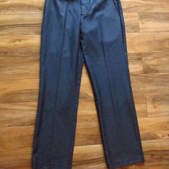 NWT- Mens Kenneth Cole Reaction Gray 2 Piece Suit Size 42R & Pants 32 X 32 - Picture 15 of 16